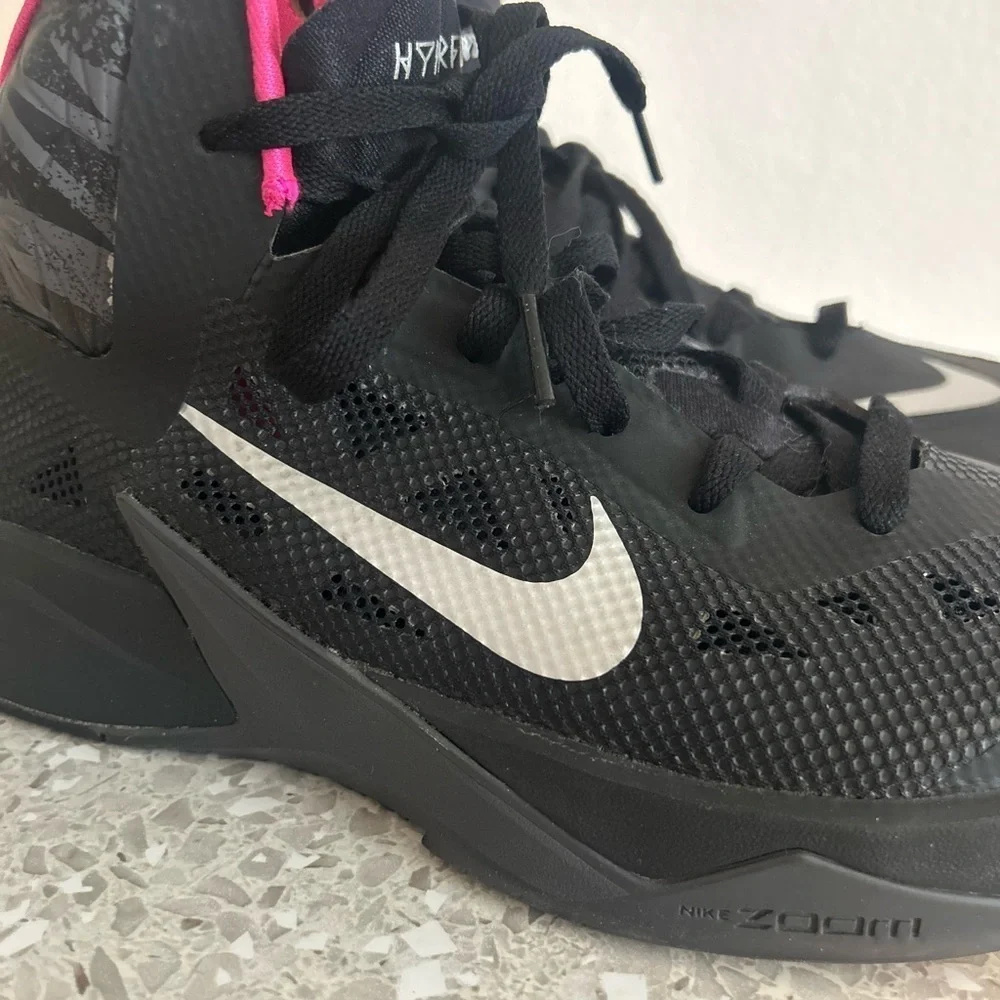 Nike Zoom Hyperfuse 2013 Black/Metallic Silver-Dark Grey-Pink Size 10.5